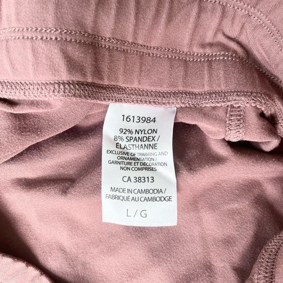 Tuff Athletics Women’s Pants - Picture 9 of 9